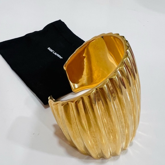 Saint Laurent Geometric Oversize Groove Cuff - Picture 8 of 10